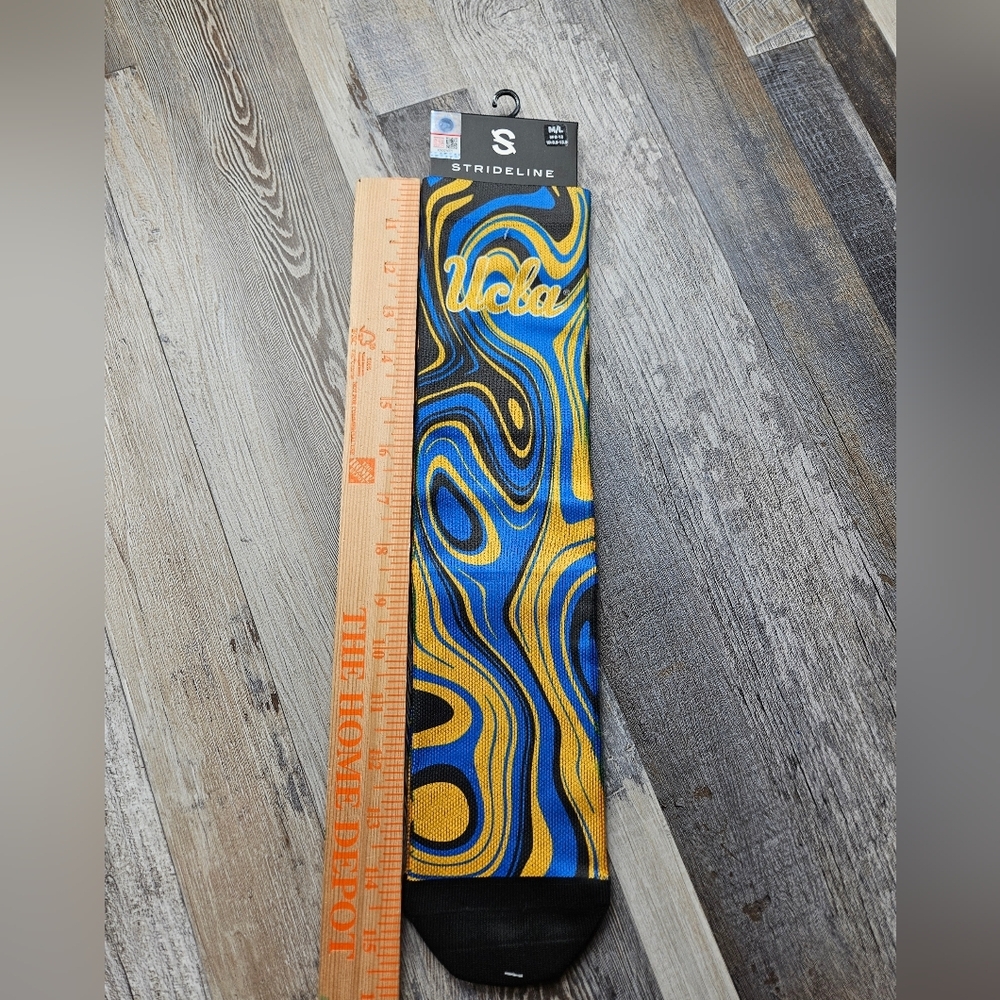 Strideline Socks UCLA NEW Medium Blue Yellow Oil Slick Pattern